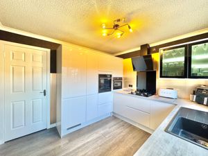 Photo 9- click for photo gallery